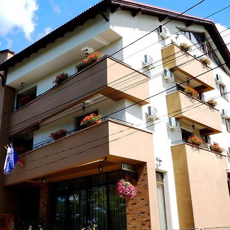 Hotel Residenz Suceava Exterior photo